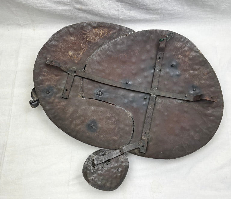 Ensemble de sculptures murales brutalistes signées B + D, vers 1965–1975