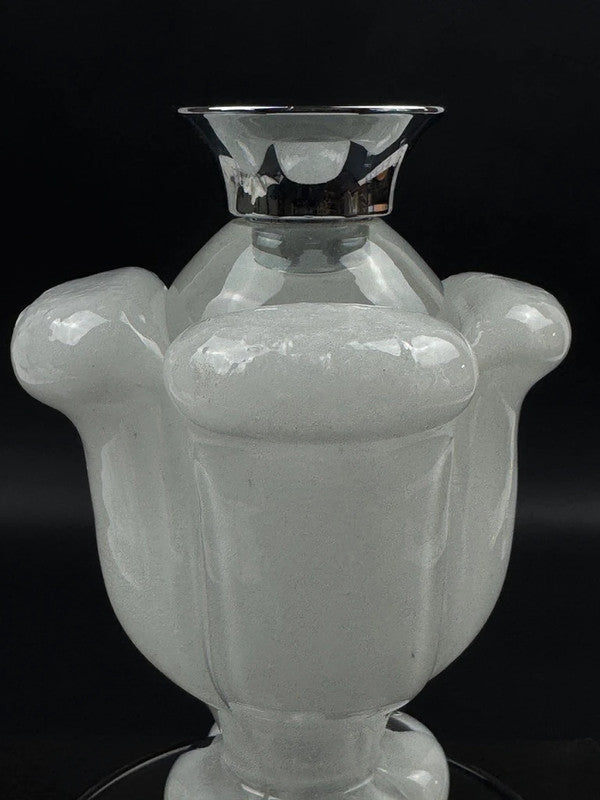 Bougeoir Daum France en cristal givré et monture métal chromé, hauteur 15 cm