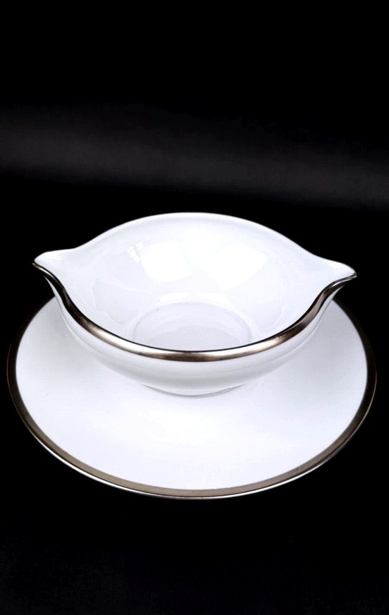 Raynaud, Fontainebleau Platine, une saucière et deux raviers