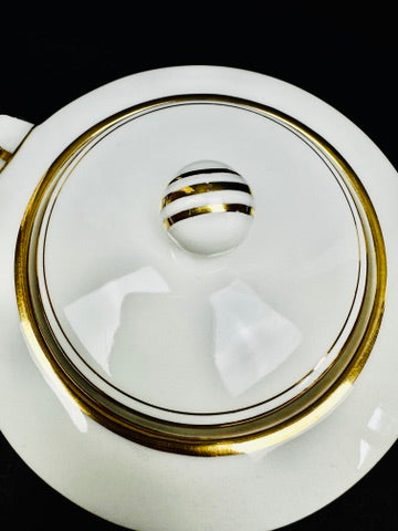 Porcelaine Limoges A. Vignaud sucrier et pot à lait filets or