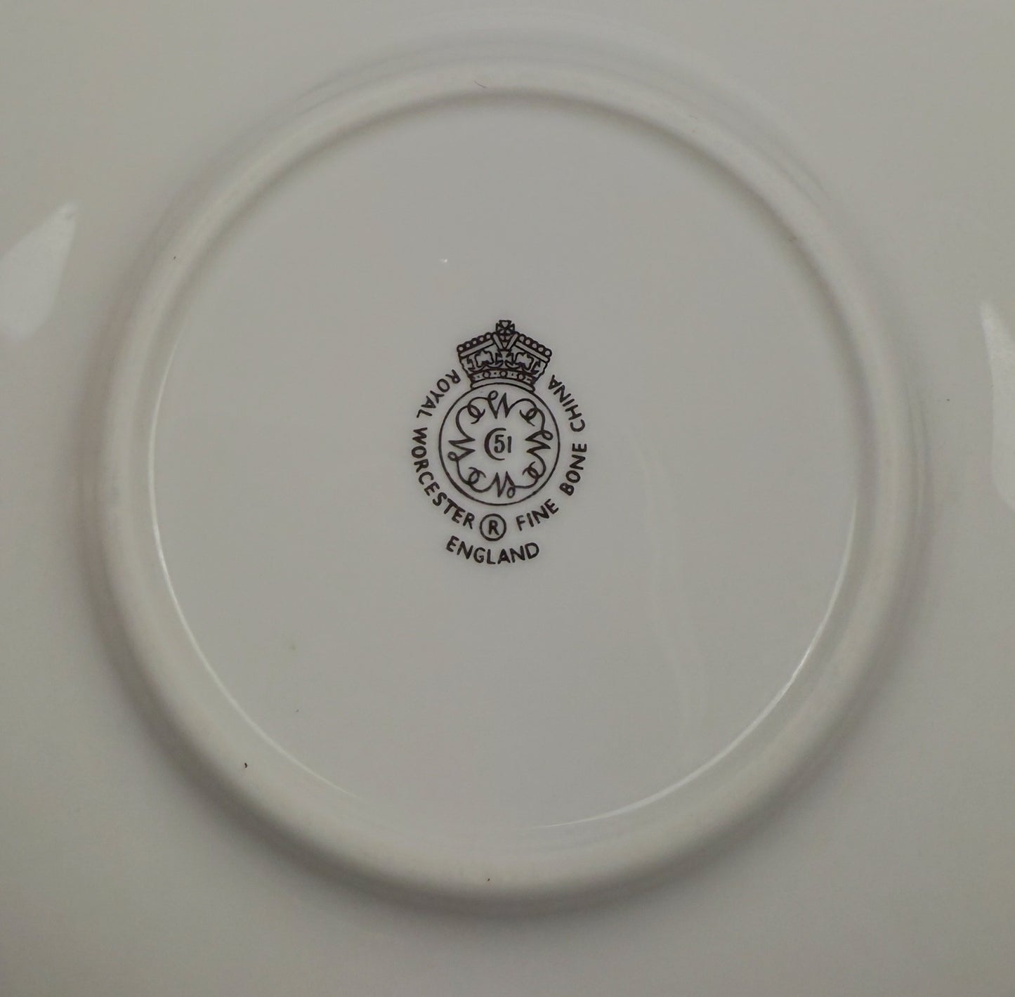 Suite de 6 tasses à café Royal Worcester, faisan noir