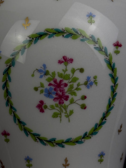 Haviland, vase en porcelaine de Limoges modèle Vieux Paris vert