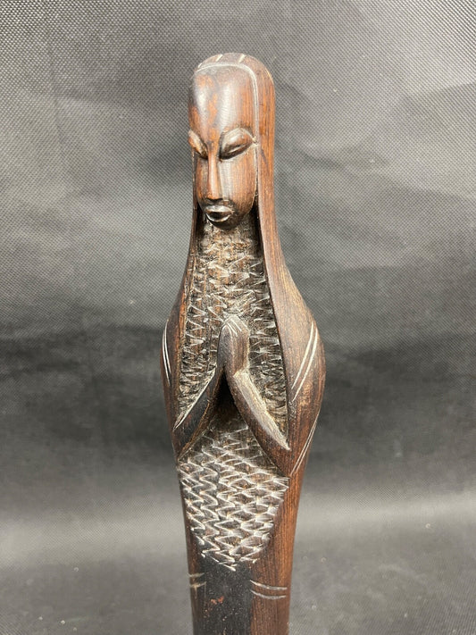 Statuette en palissandre Vierge en prière