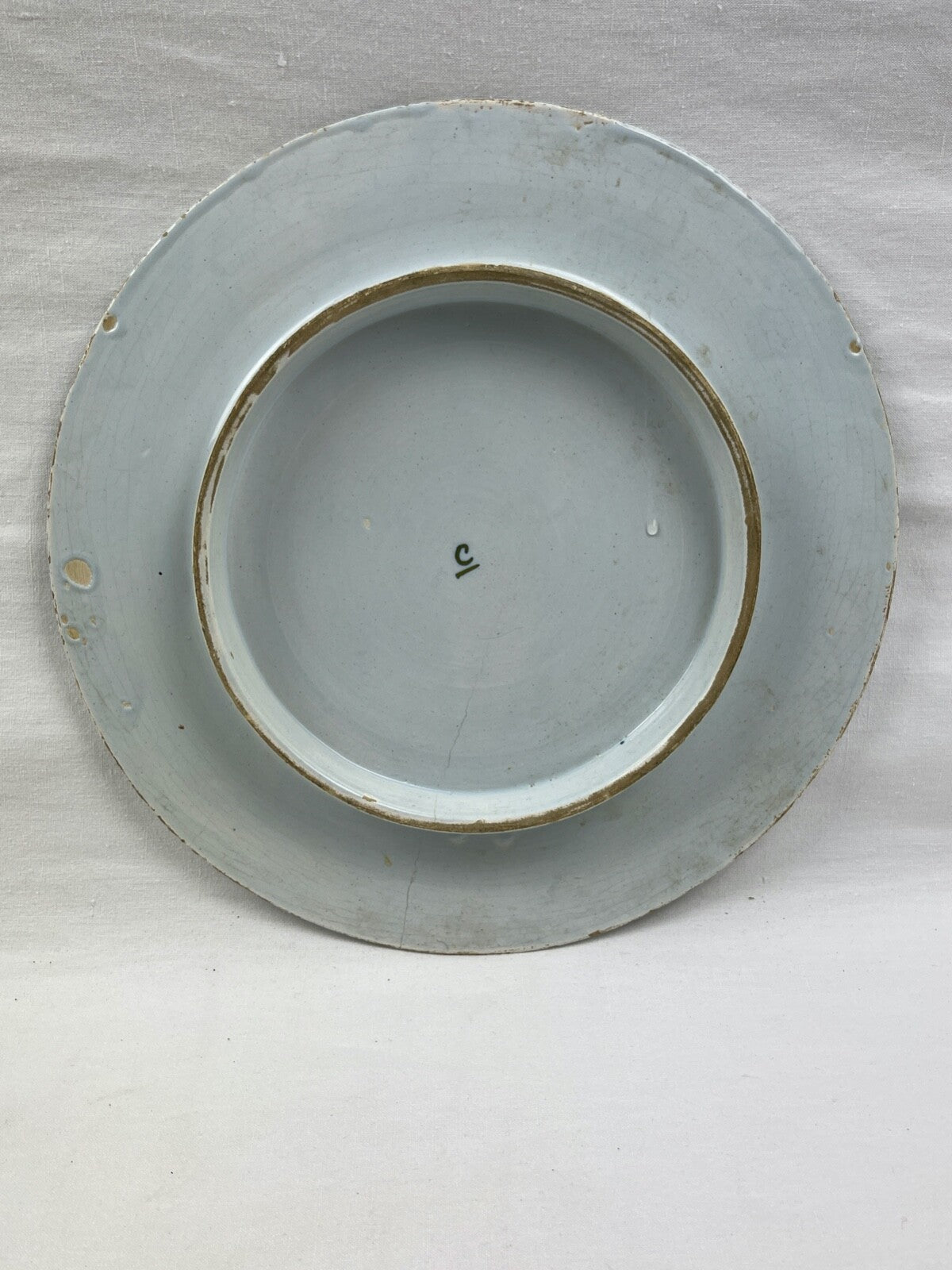 Ancien plat sur pied en faïence de Rouen