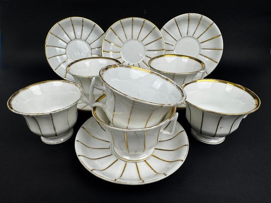 Service à thé en porcelaine blanche et or, époque fin XIXe / début XXe