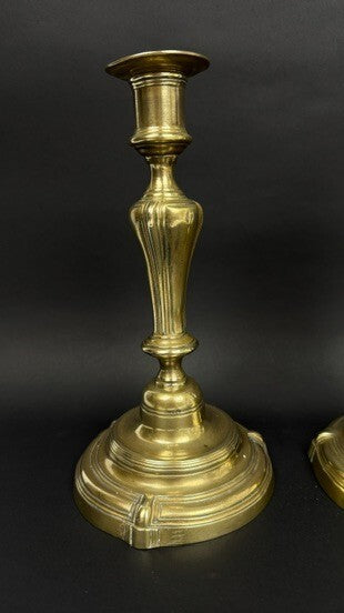 Paire de bougeoirs en bronze doré époque Régence XVIIIème