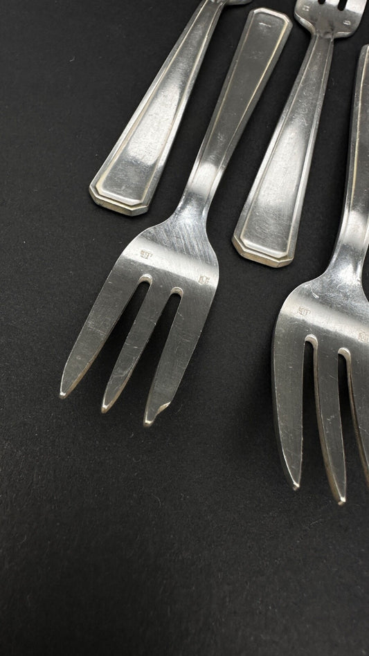 Série de 12 fourchettes à gâteau art déco