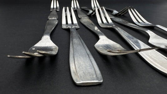 Série de 12 fourchettes à gâteau art déco