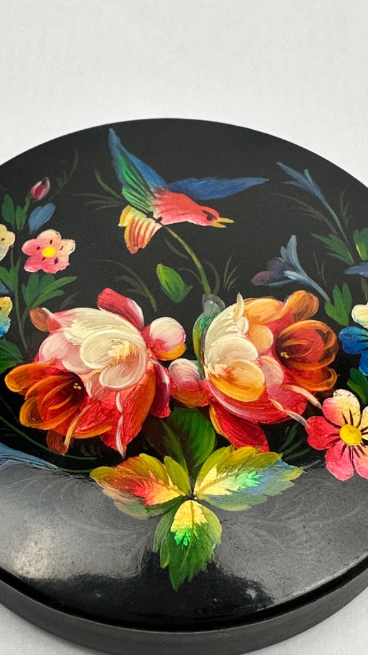 Boite en laque de Palekh, Russie, fleurs et oiseau en vol
