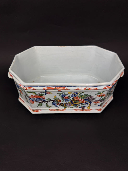 Desvres, ancienne jardinière en faïence à décor de corne d'abondance