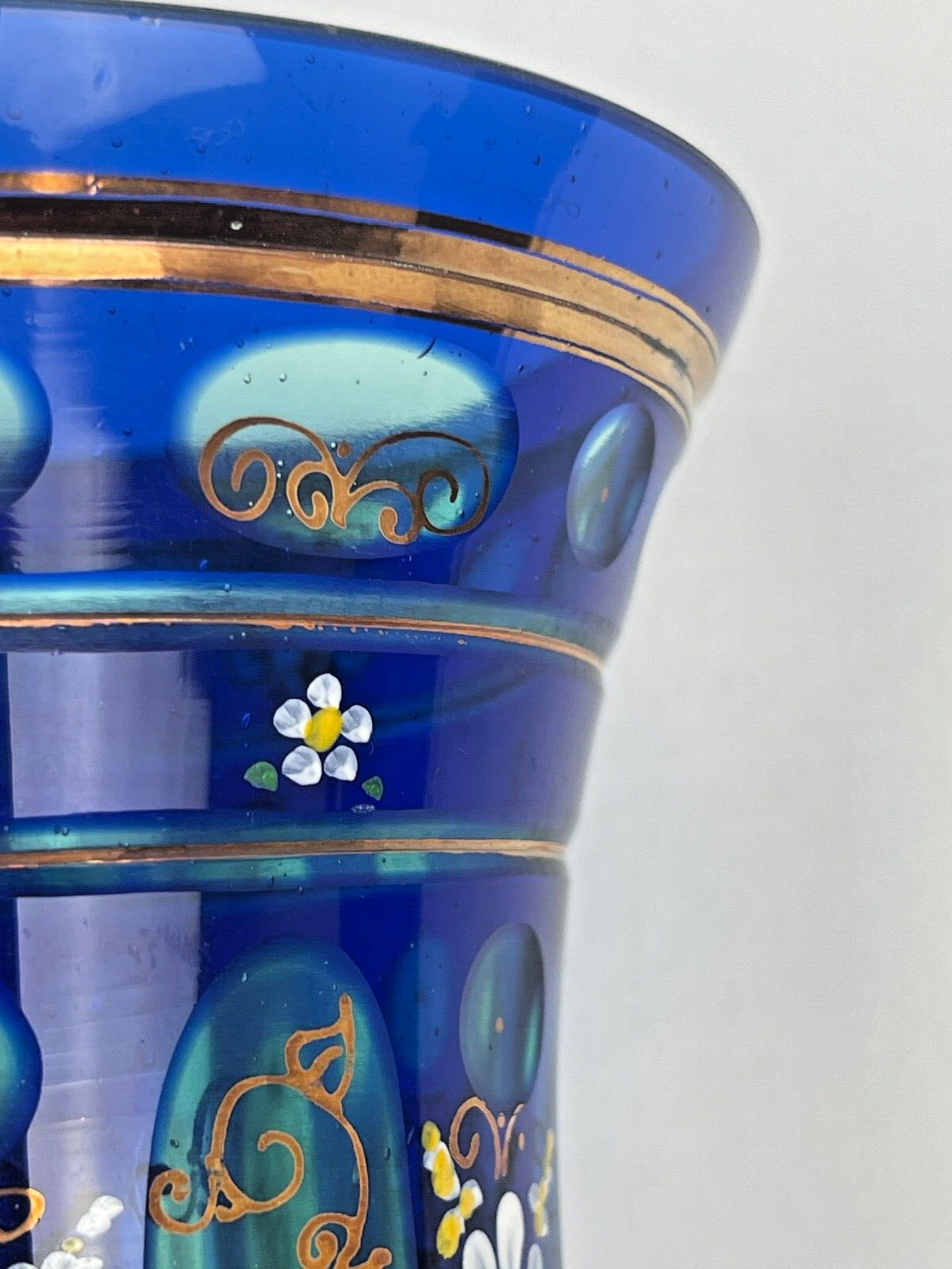 Calice, Vase En Cristal De Bohème Bleu Cobalt