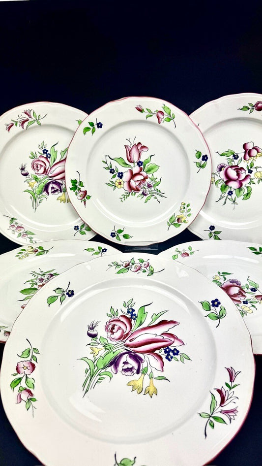 Boch Frères, La Louvière, suite de 6 assiettes plates décor floral