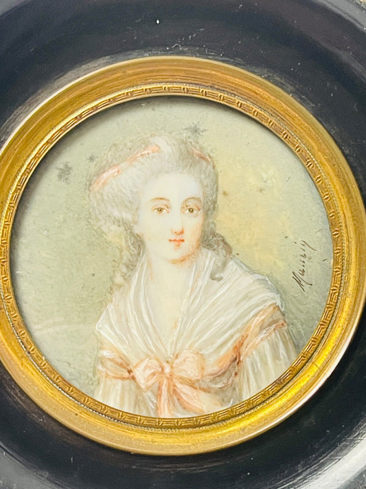 Charmante miniature portrait de Dame de qualité