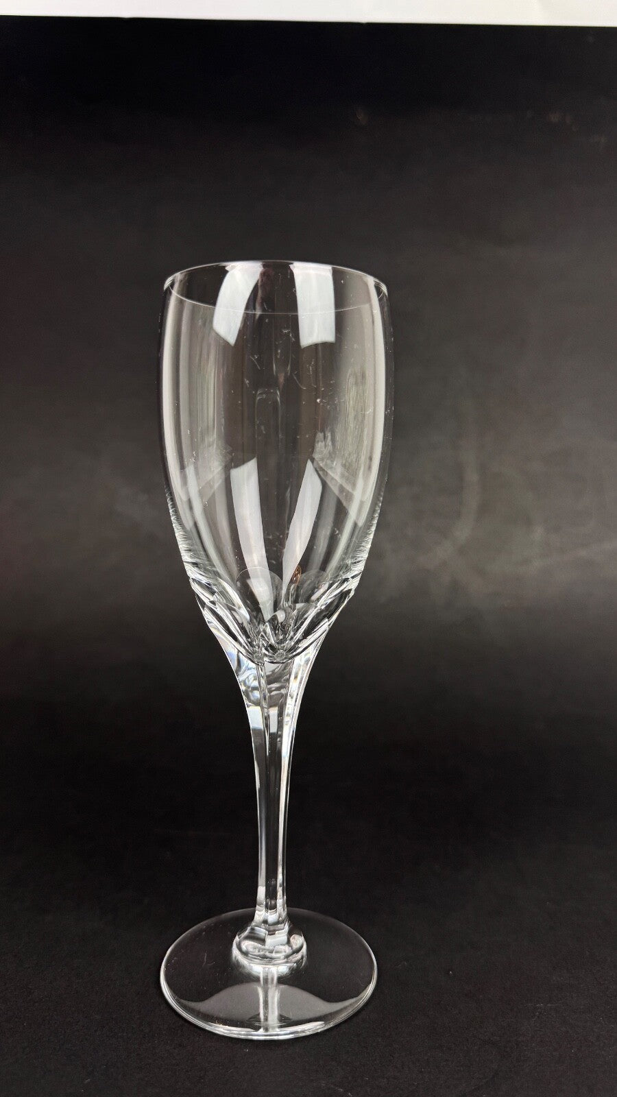 Lalique suite de 6 flûtes à champagne modèle Tuileries