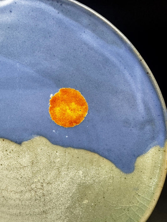 Plat décoratif céramique émaillée style Vallauris, vers 1950-60