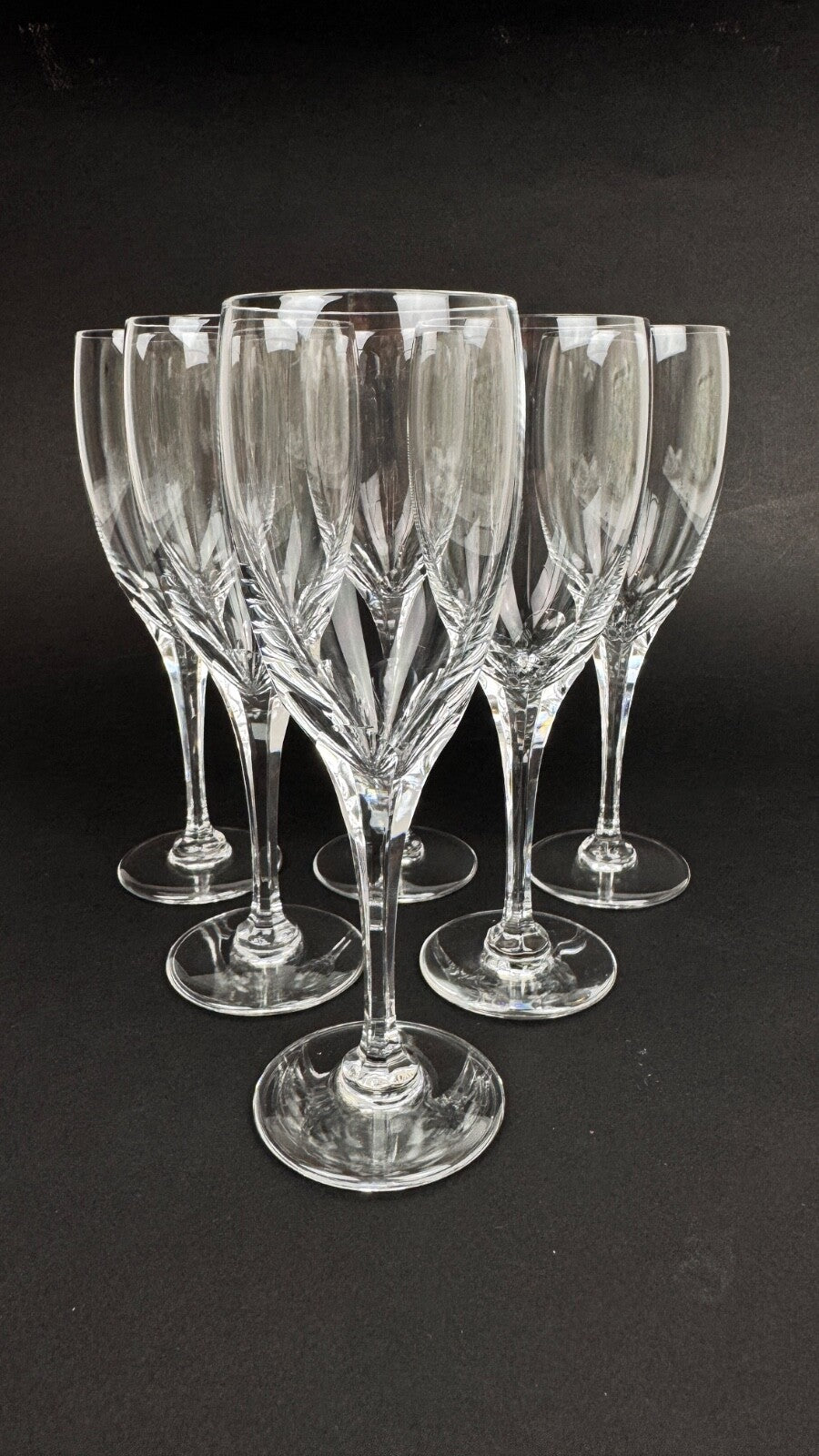 Lalique suite de 6 flûtes à champagne modèle Tuileries