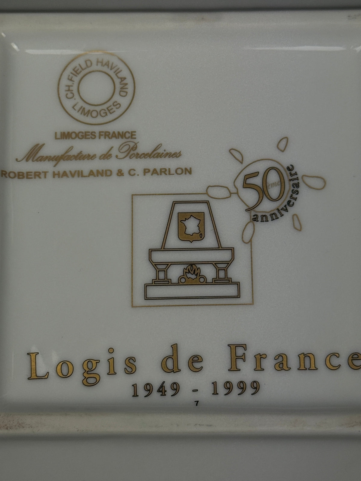 Haviland Limoges, grand cendrier en porcelaine modèle Matignon