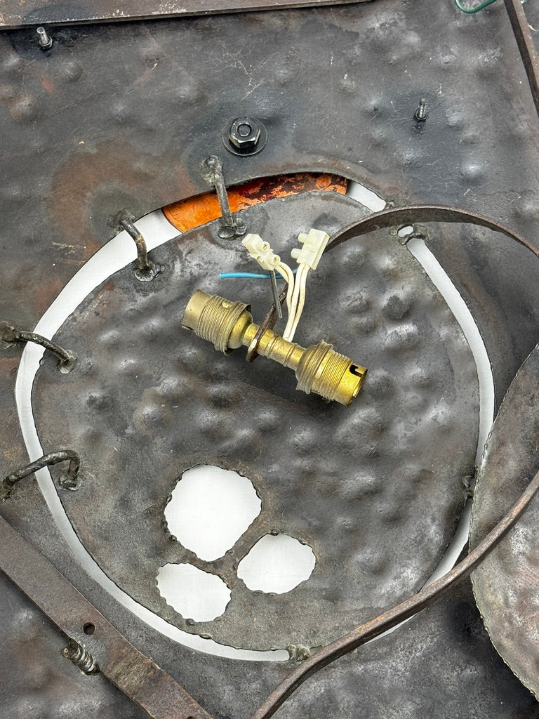 Ensemble de sculptures murales brutalistes signées B + D, vers 1965–1975