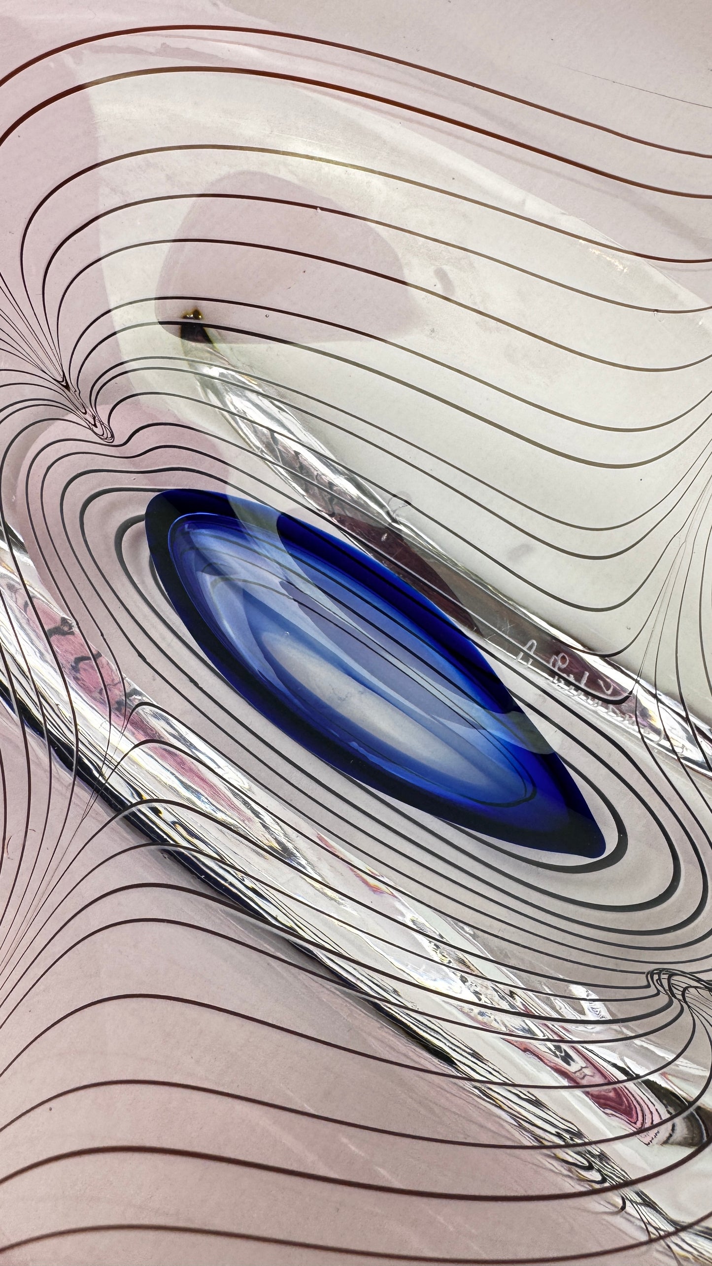 Coupe en verre d’art signée Adam Jabłoński – Studio glass polonais, fin XXe siècle