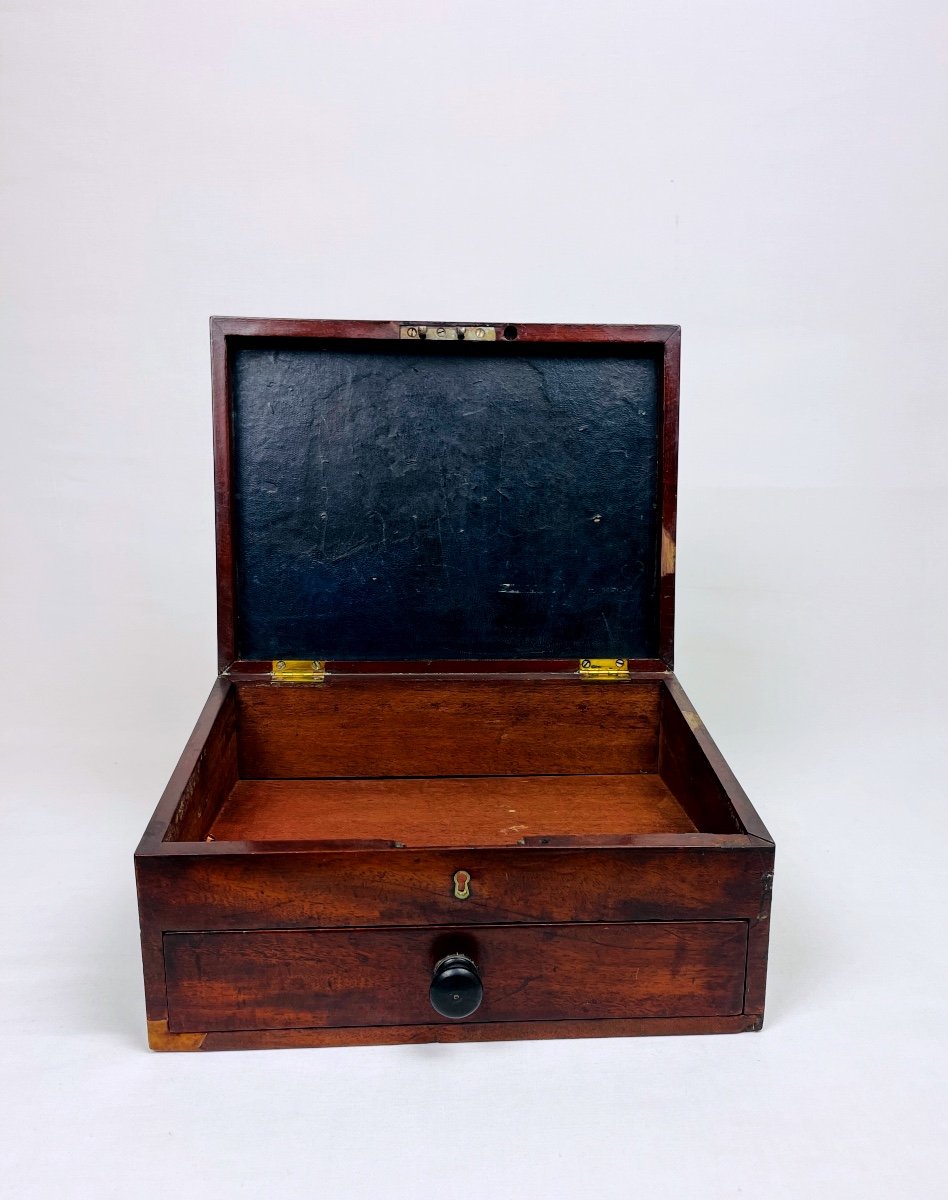 Coffret à correspondance, écritoire en acajou — photo 3