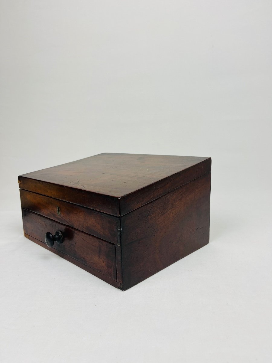 Coffret à correspondance, écritoire en acajou — photo 5