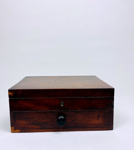 Coffret à correspondance, écritoire en acajou — photo 1