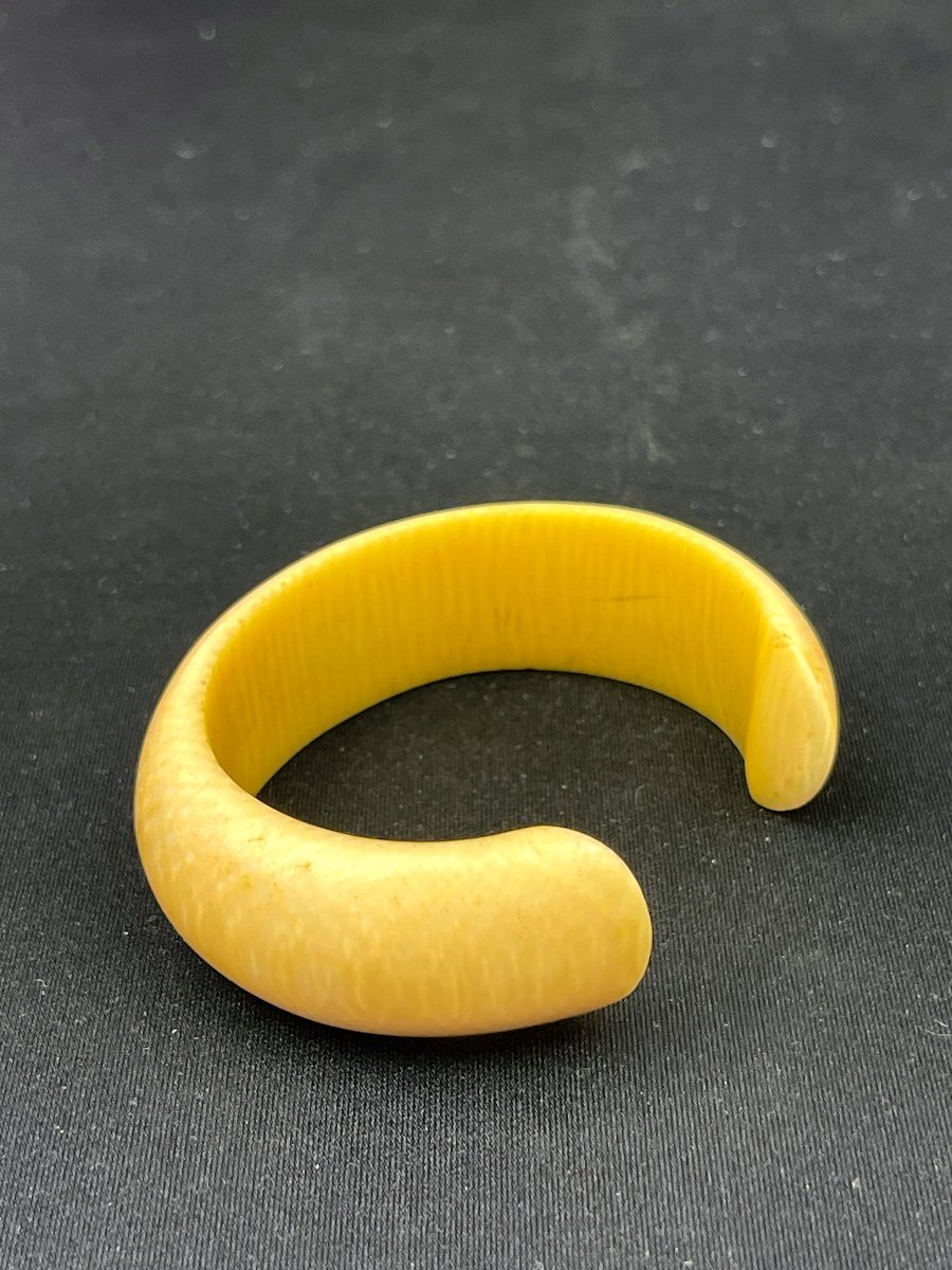 Bracelet manchette, jonc ouvert en ivoire — photo 3