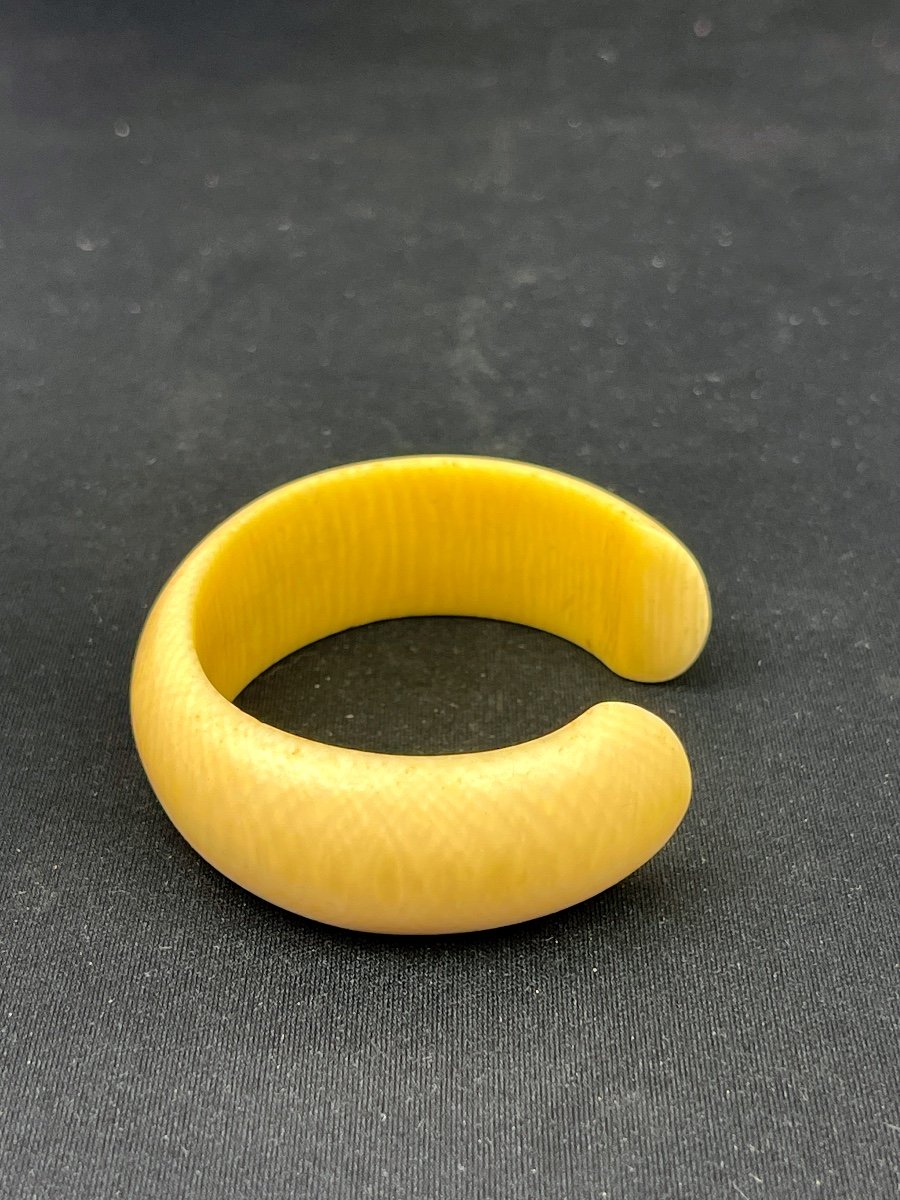 Bracelet manchette, jonc ouvert en ivoire — photo 7