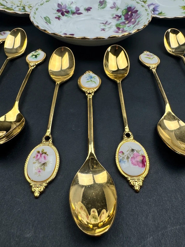 Service Royal Albert Flower of the Month complet 12 tasses cuillères pot lait