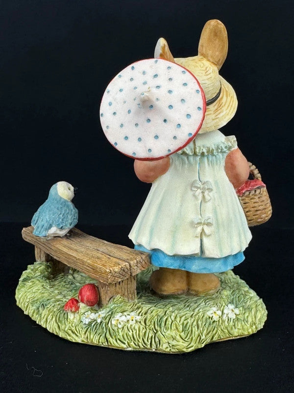 Villeroy & Boch Foxwood Tales figurine Katie Rabbit Picnic 1994