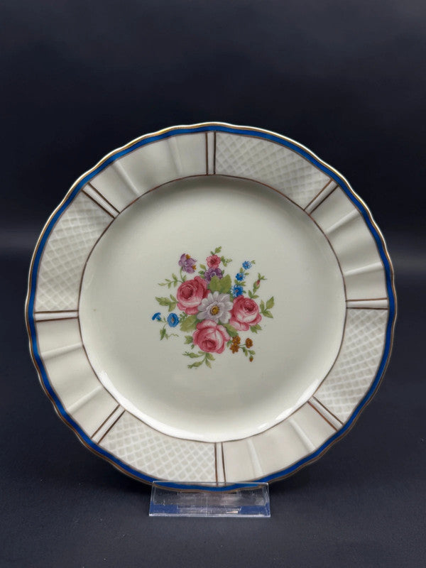 6 assiettes à dessert Bernardaud Limoges B&Co décor floral et filet bleu or