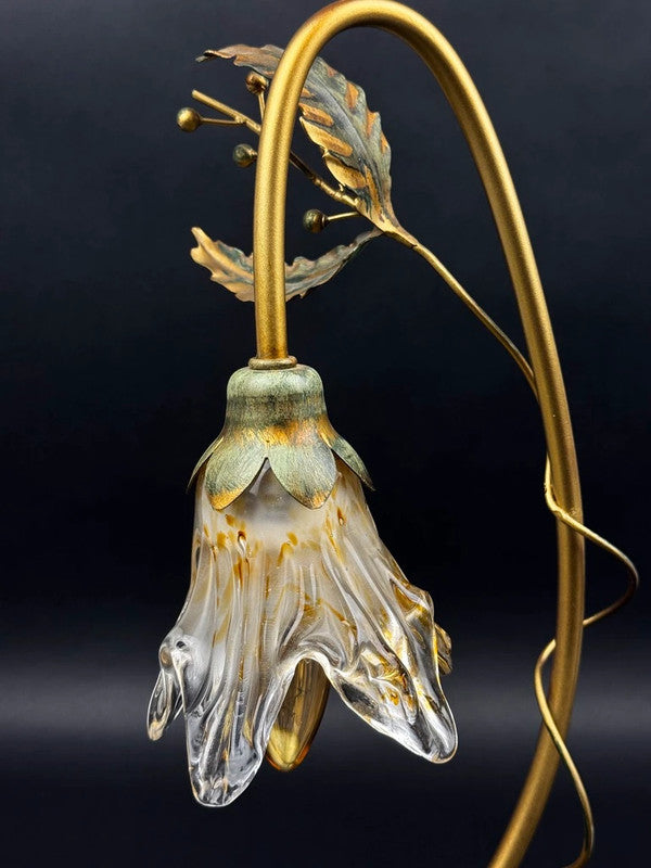 Lampe florale Masca Italie, métal doré et verre soufflé