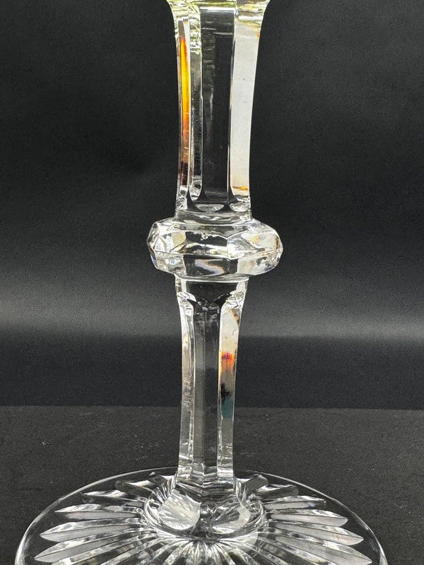 Verre à vin du Rhin en cristal vert chartreuse Saint-Louis Trianon non signé