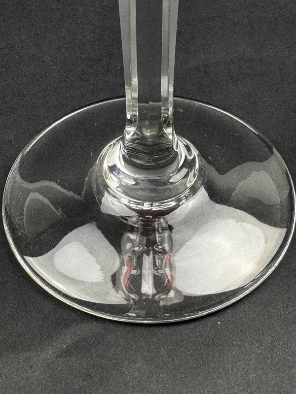 Verre à vin du Rhin en cristal rouge Saint-Louis modèle Bristol hauteur 21 cm