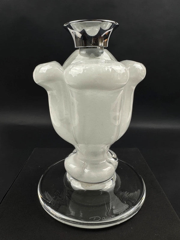 Bougeoir Daum France en cristal givré et monture métal chromé, hauteur 15 cm