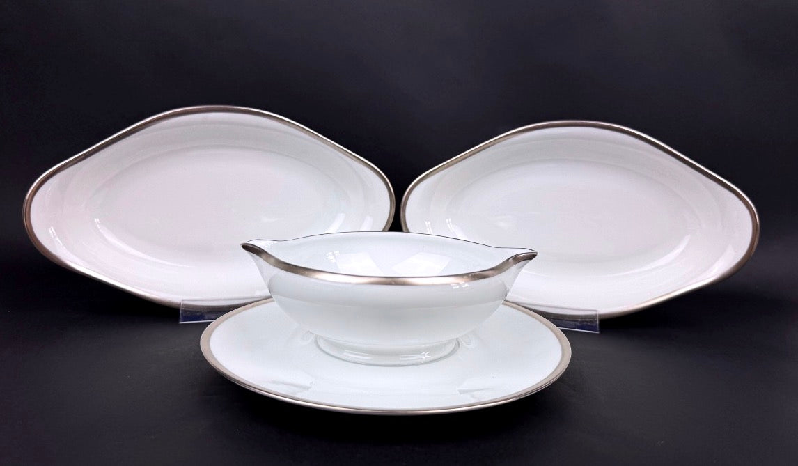 Raynaud, Fontainebleau Platine, une saucière et deux raviers