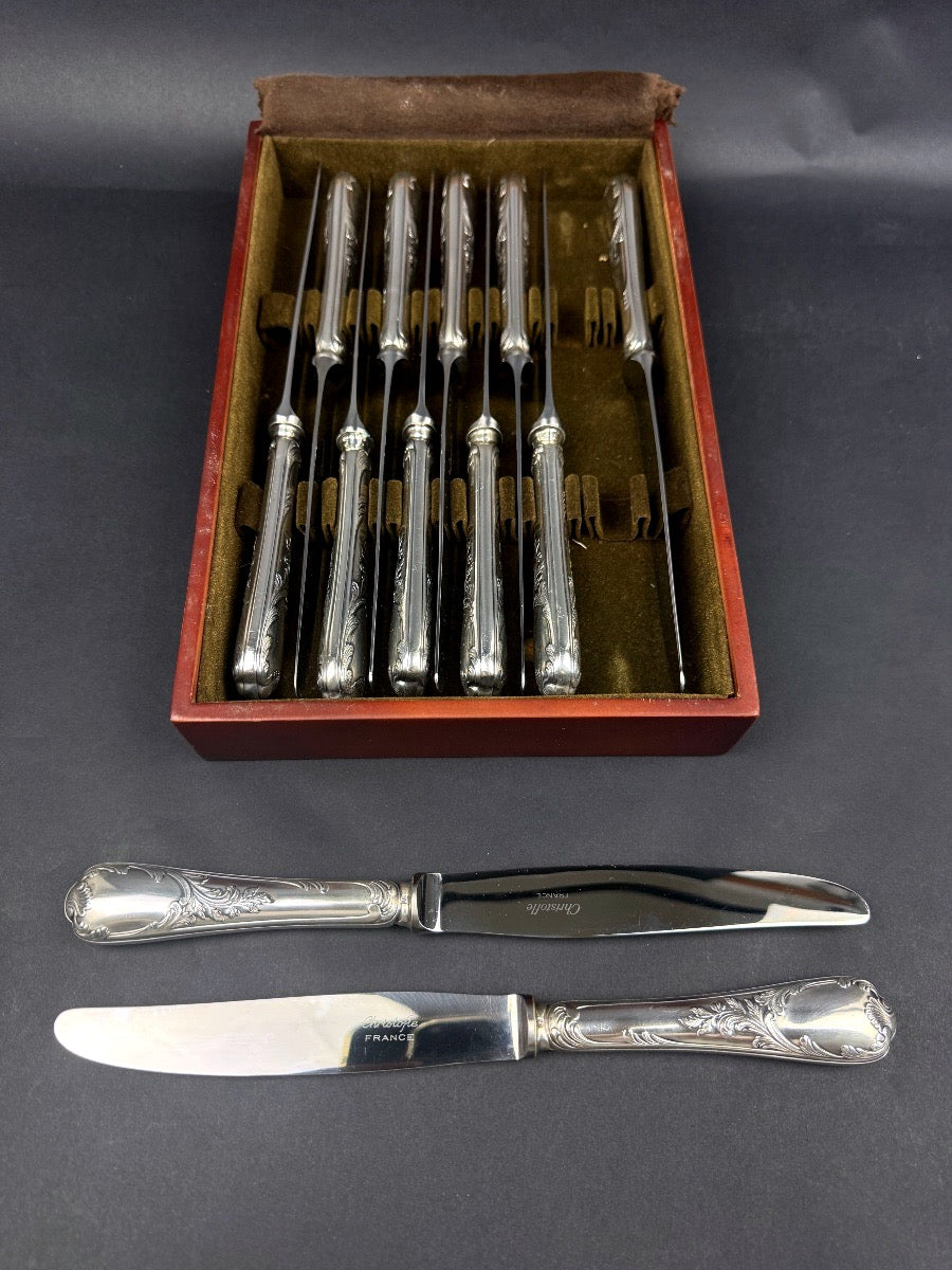 Christofle, suite de 12 couteaux de table modèle Marly