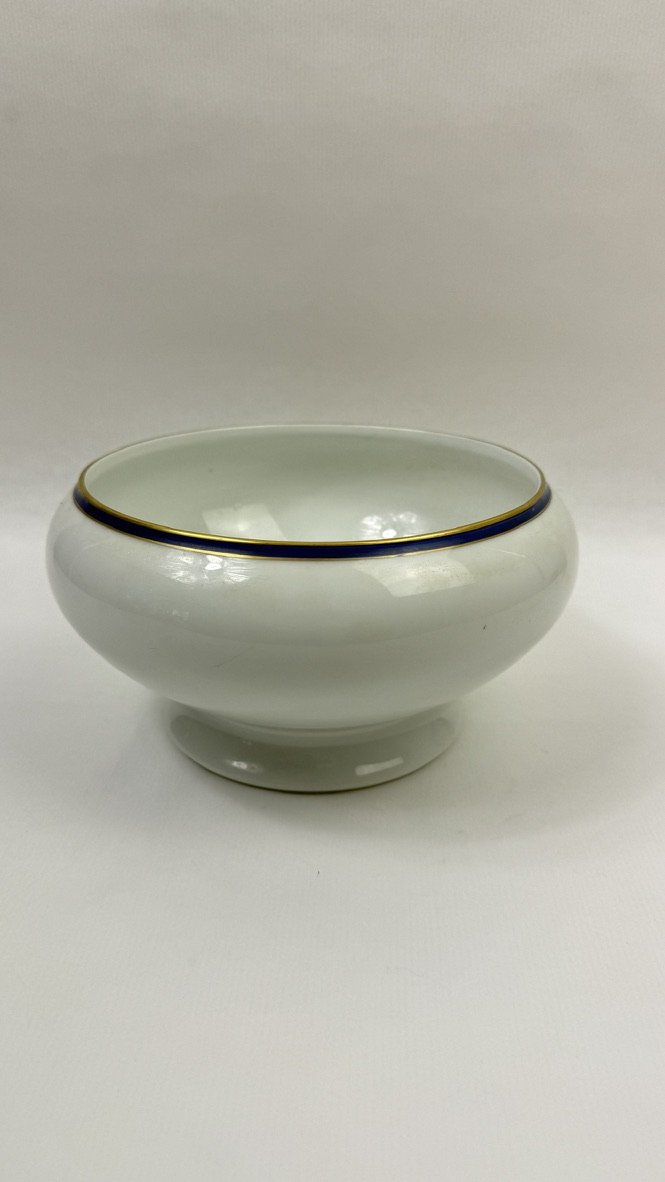 Service de table Chastagner Limoges bleu de four et or, vue 8
