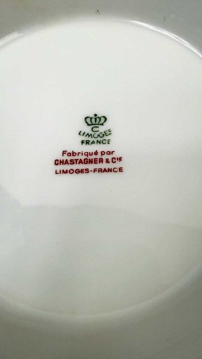 Service de table Chastagner Limoges bleu de four et or, vue 9