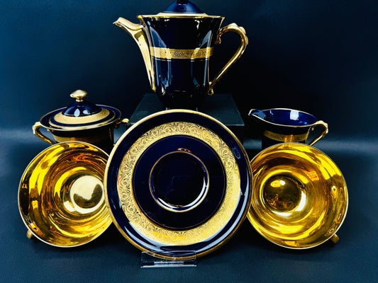 Service à café tête à tête bleu de Four et or Legle Limoges, porcelaine d’art