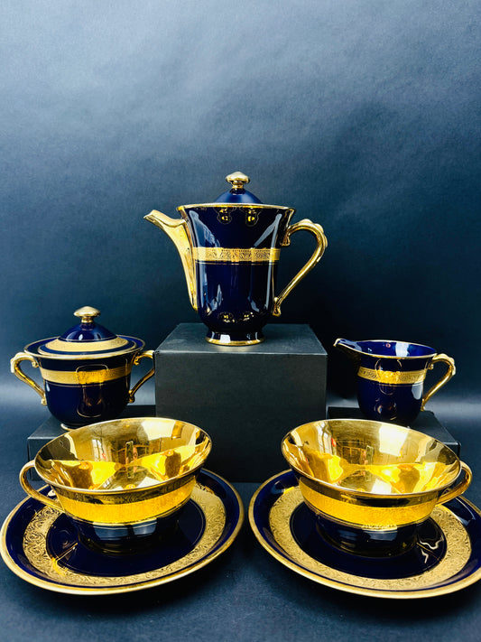 Service à café tête à tête bleu de Four et or Legle Limoges, porcelaine d’art