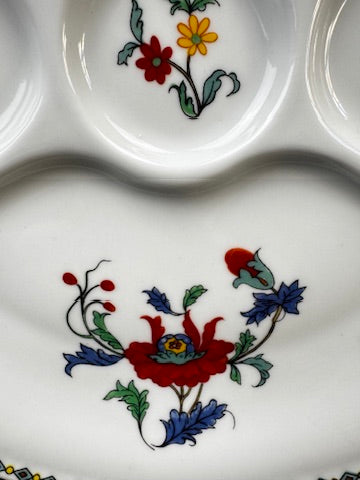 Série de 6 assiettes compartimentées Porcelaine de Paris modèle Pavot