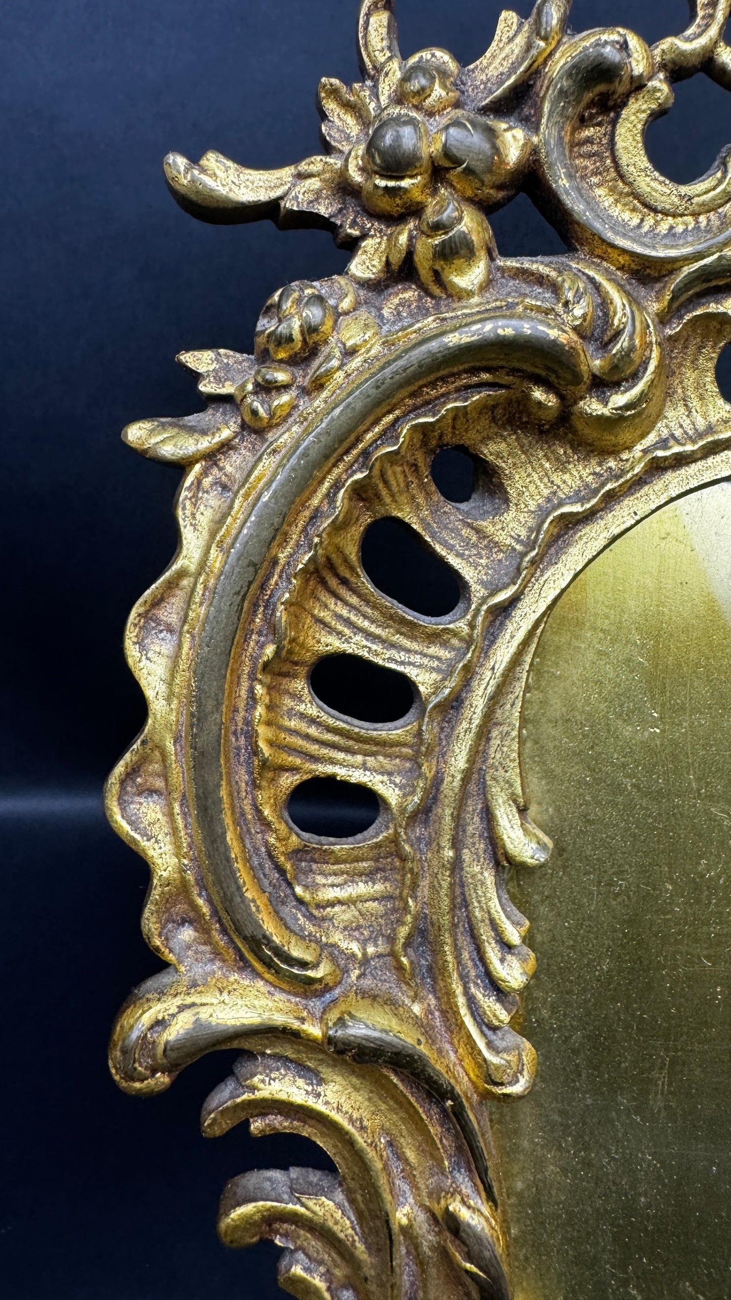 PAIRE DE CADRES EN BRONZE DORÉ STYLE LOUIS XV FIN XIXe SIÈCLE
