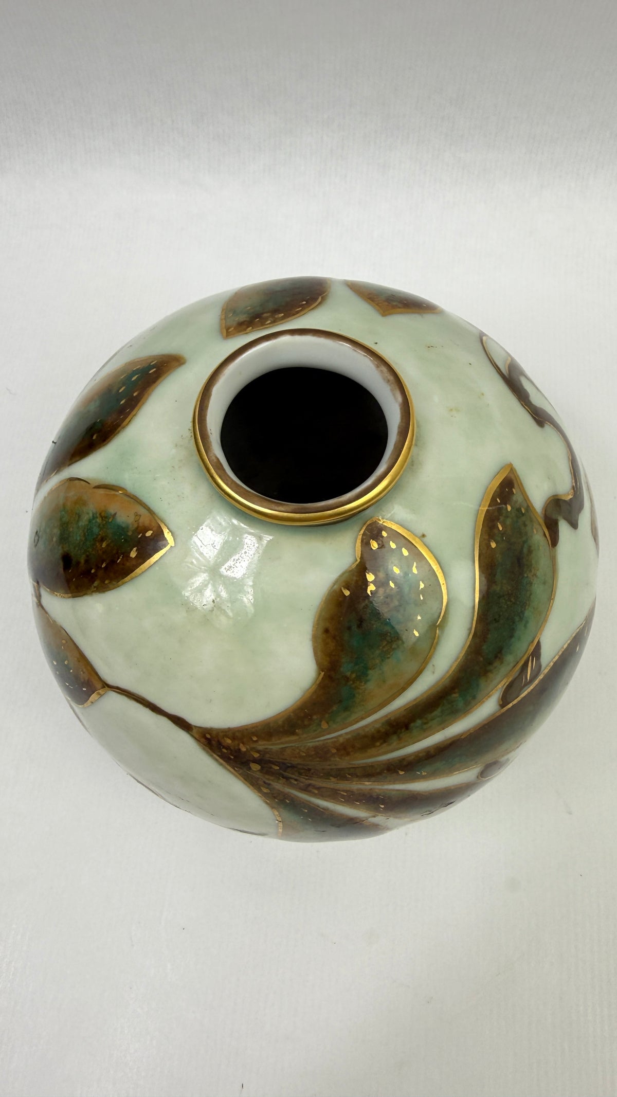 Camille Tharaud à Limoges – Vase boule en porcelaine, décor main