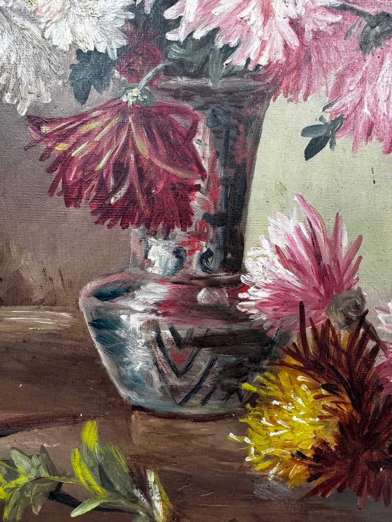 Nature morte aux chrysanthèmes – huile sur toile signée Mme de Lavillaine 60x50 cm