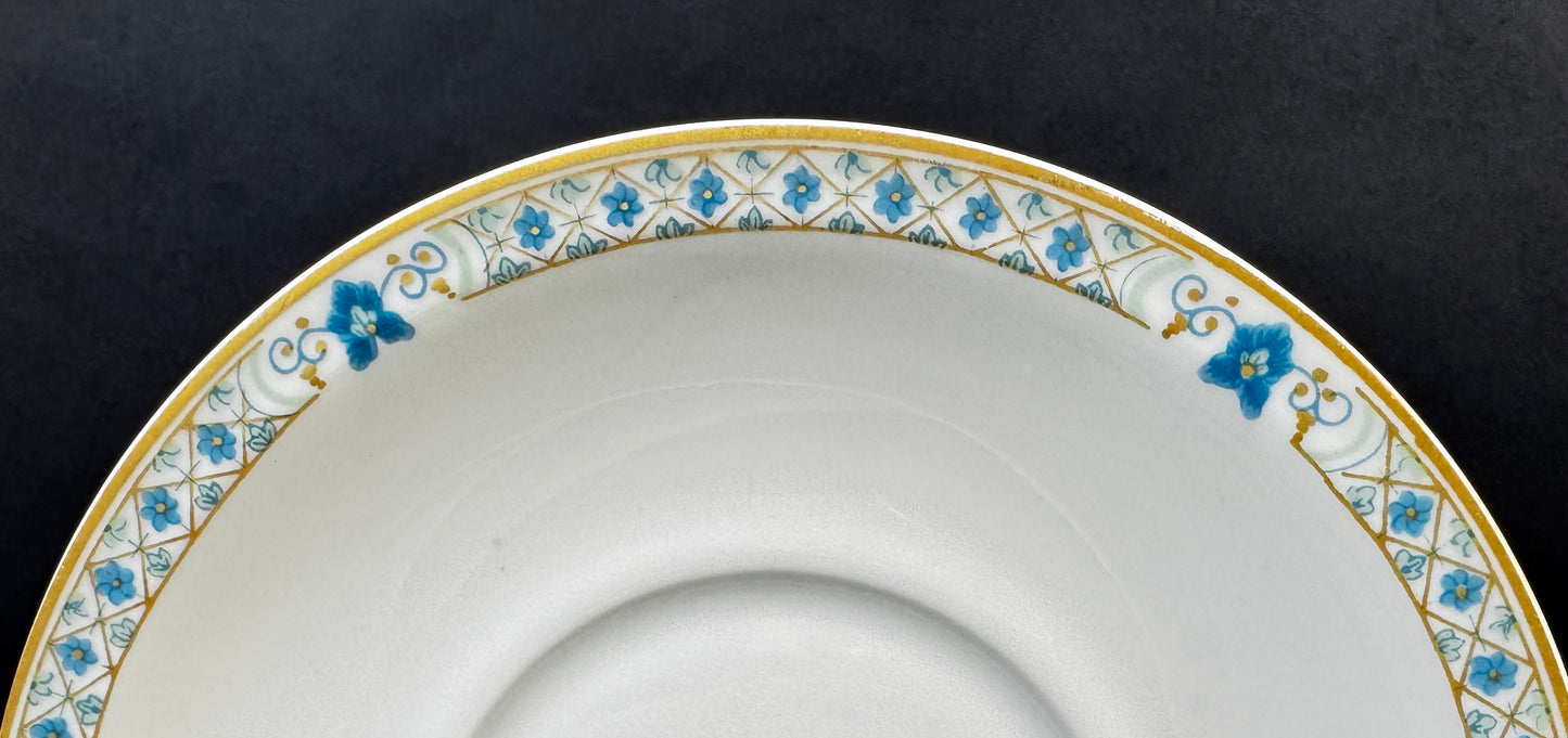 Service de 4 bouillons à oreilles Haviland Limoges Nankin