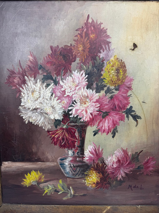 Nature morte aux chrysanthèmes – huile sur toile signée Mme de Lavillaine 60x50 cm