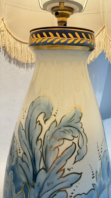 Camille Tharaud — Important vase en porcelaine de Limoges monté en lampe