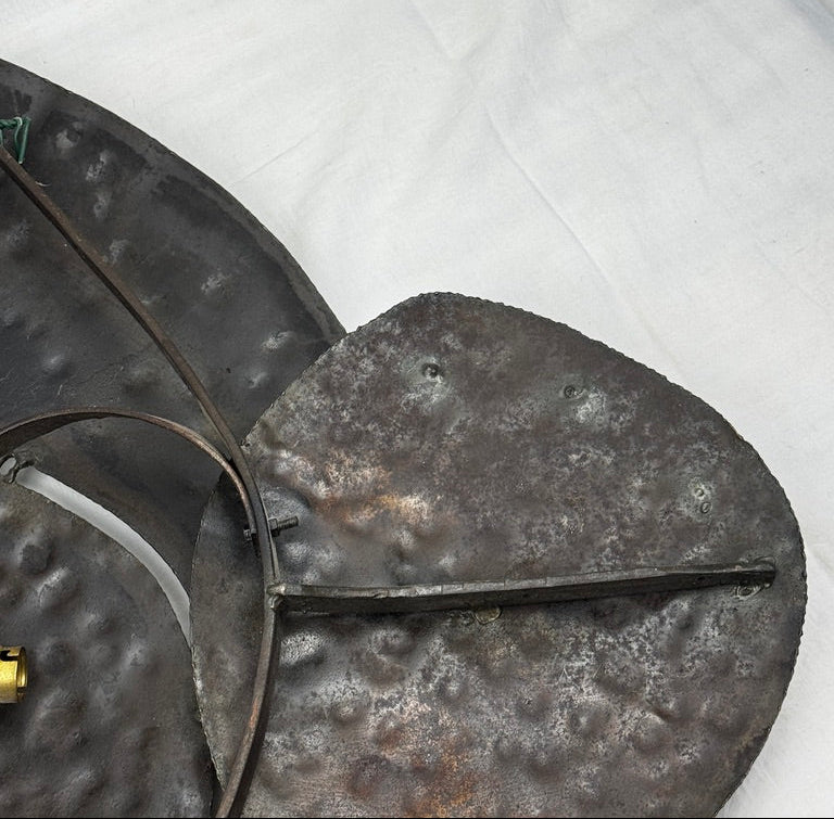 Ensemble de sculptures murales brutalistes signées B + D, vers 1965–1975