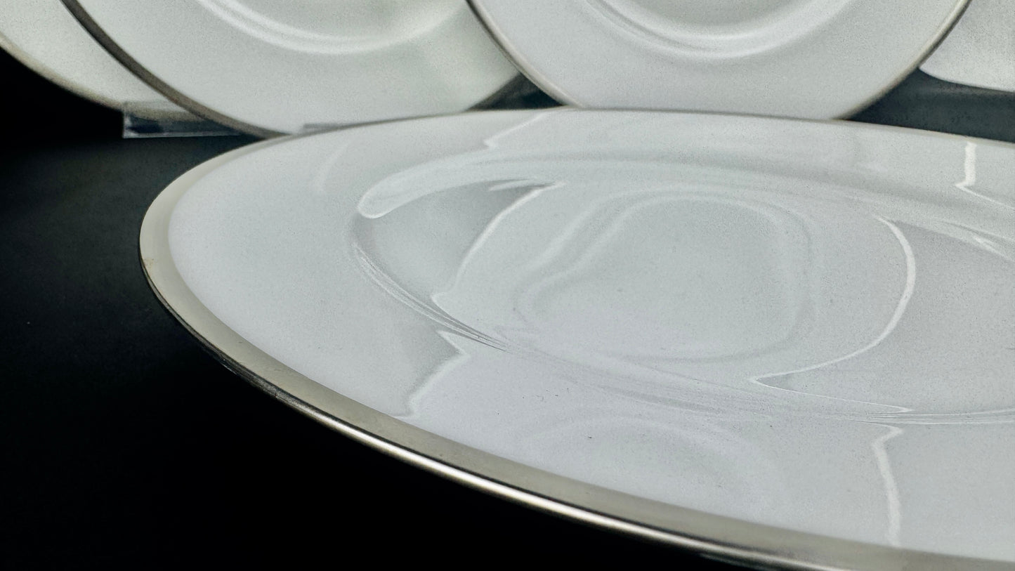Raynaud, Fontainebleau Platine, suite de 6 assiettes à aile 22 cm